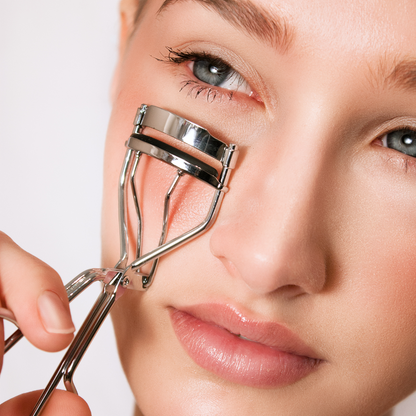 Eyelash Curler with Non-slip Handle – Silver (GB-3026)